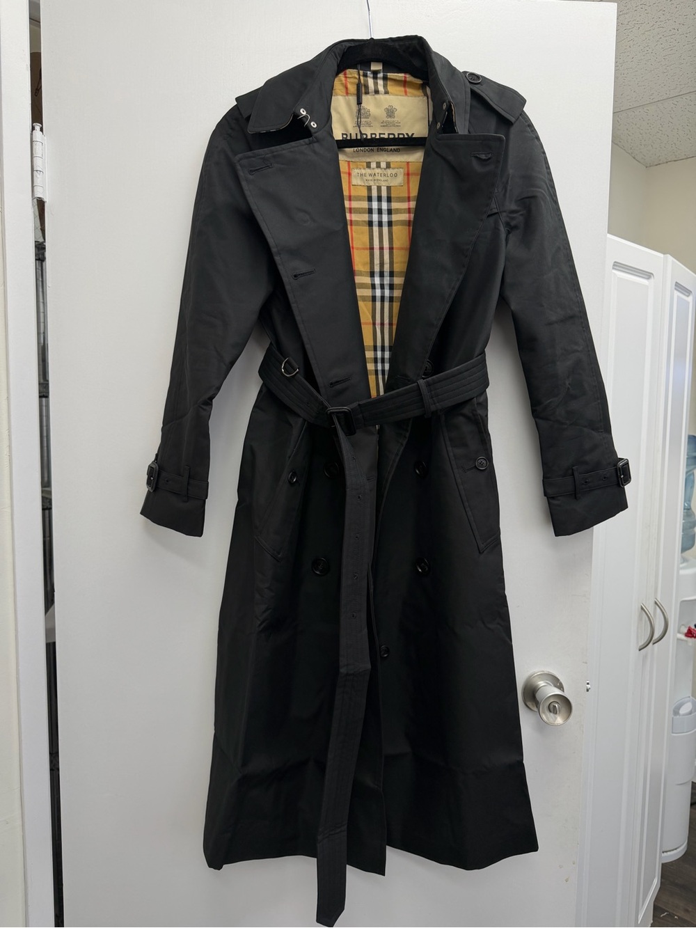 Burberry Black Trench Coat with Signature Check Lining
